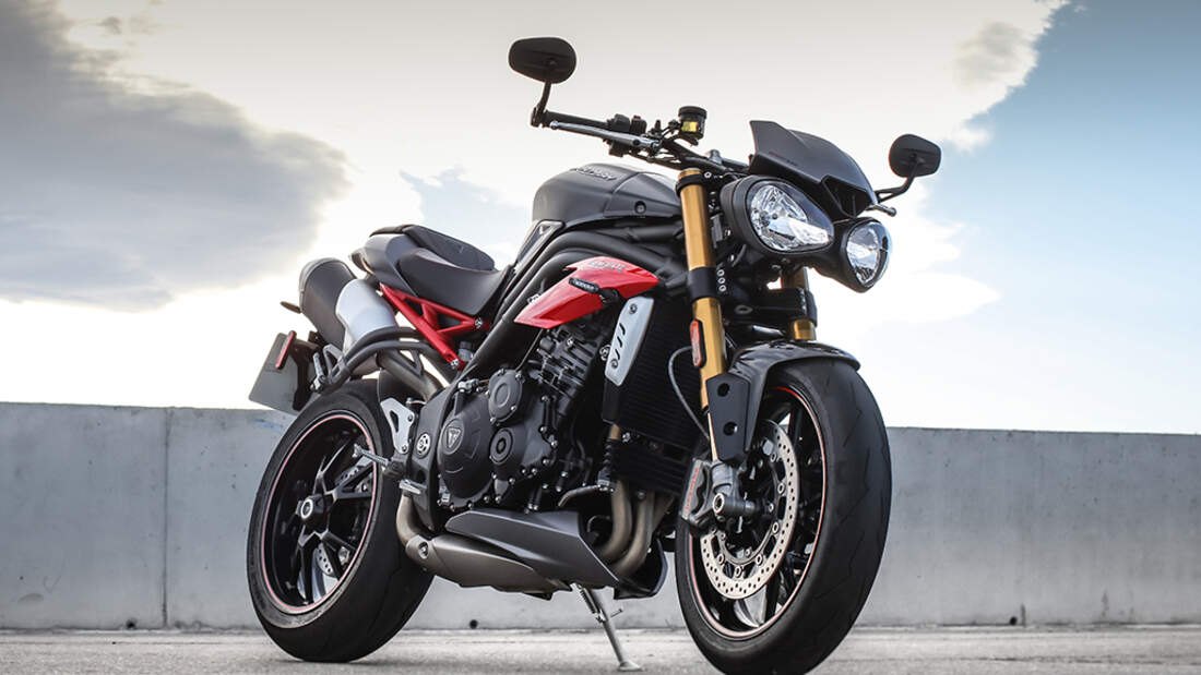 Triumph Speed Triple R Im Ps Fahrbericht Motorradonline De