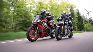 Aprilia Tuono V4 Factory Ducati Streetfighter V4 S Vergleichstest