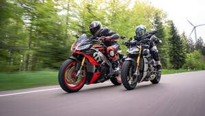 Aprilia Tuono V4 Factory Ducati Streetfighter V4 S Vergleichstest