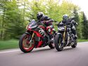 Aprilia Tuono V4 Factory Ducati Streetfighter V4 S Vergleichstest