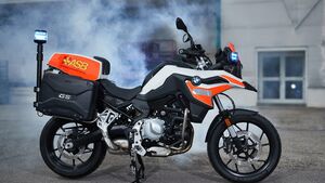 BMW Einsatzfahrzeug Sanitäter Motorrad RETTmobil 2018