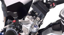 BMW F900R Hornigumbau Lenkraderhöhung
