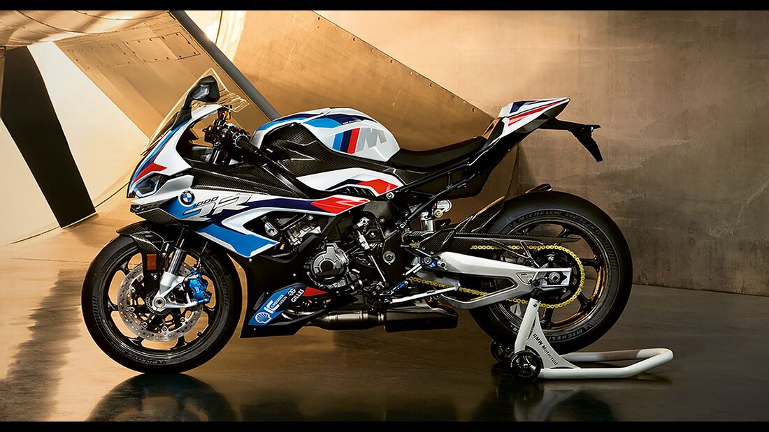 Bmw m 1000 r