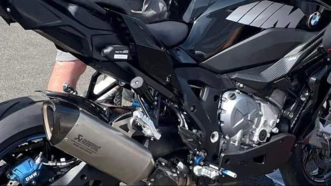 BMW M 1000 XR Leak Isle of Man Peter Hickman (06/2023)
