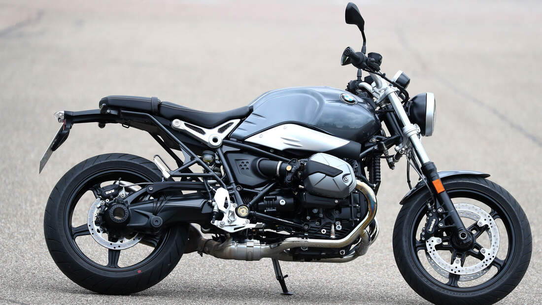 BMW R nineT Pure, Indian FTR S, Kawasaki Z 900 RS, Triumph Speed Twin Vergleichstest
