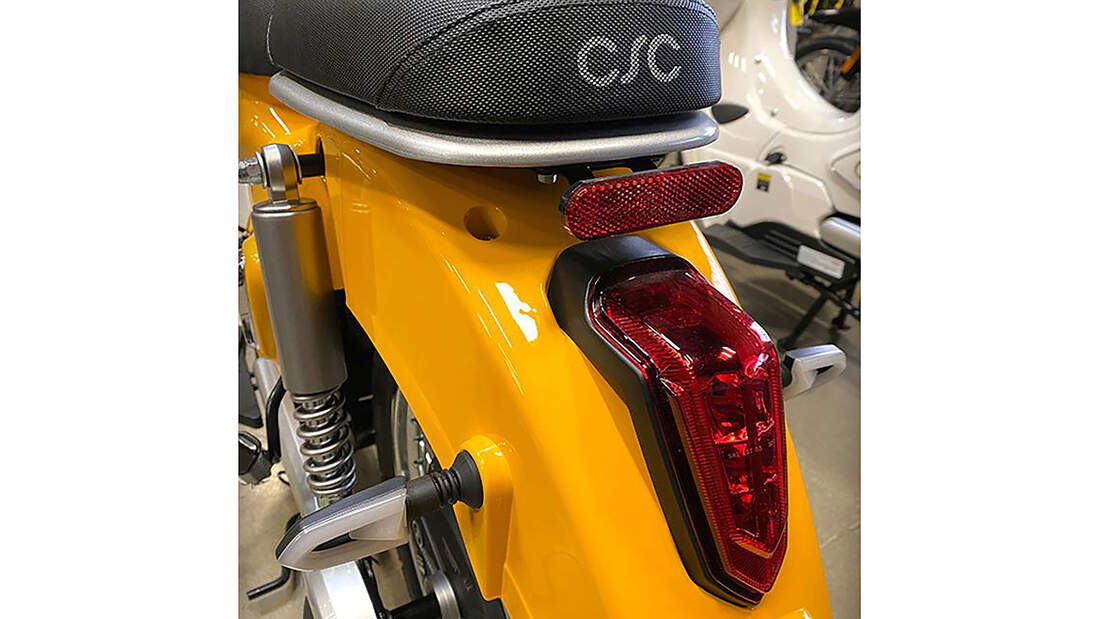 CSC Monterey ElektroScooter im Super CubStil