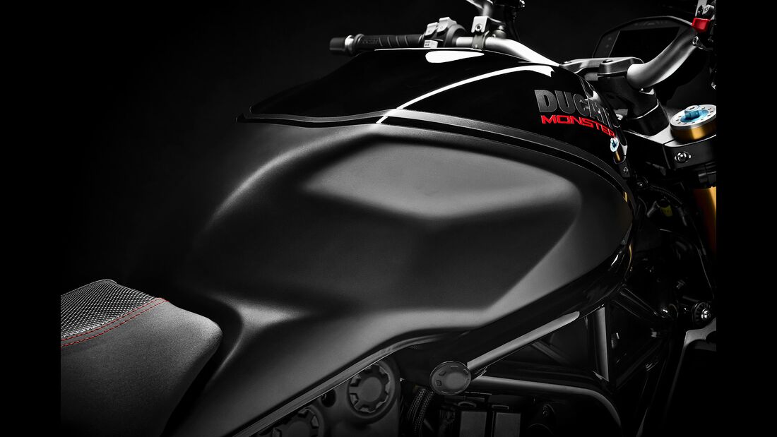Ducati Monster 1200 S Black on Black 2020