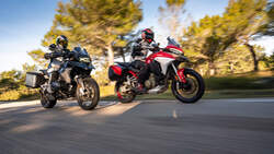 Ducati Multistrada V4 und BMW R 1250 GS Test