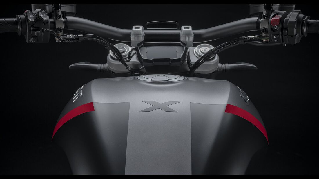 Ducati XDiavel Black Star Modelljahr 2021 