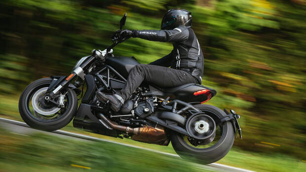 Ducati XDiavel Dark, Harley-Davidson Sportster S, Indian FTR S Vergleichstest