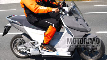Erlkönig KTM Husqvarna Elektro Roller (06/2023)