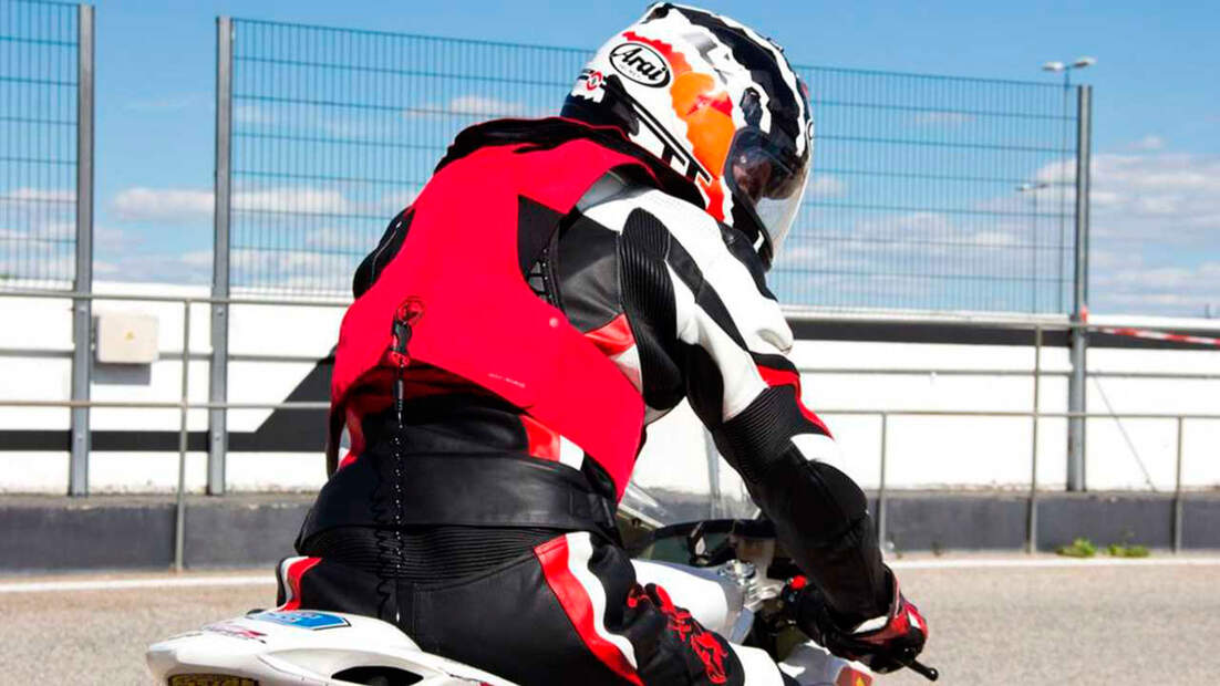 Hit-Air RS-1: Airbag-Weste für die Rennstrecke | MOTORRADonline.de 