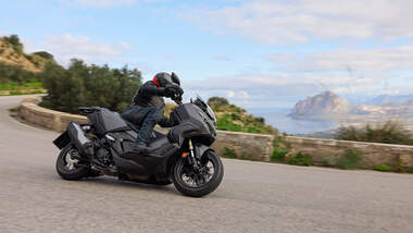 Honda ADV 350 Fahrbericht Test