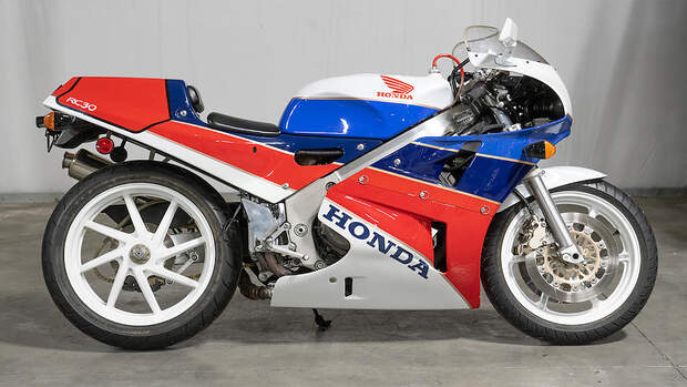 Honda RC30 1990