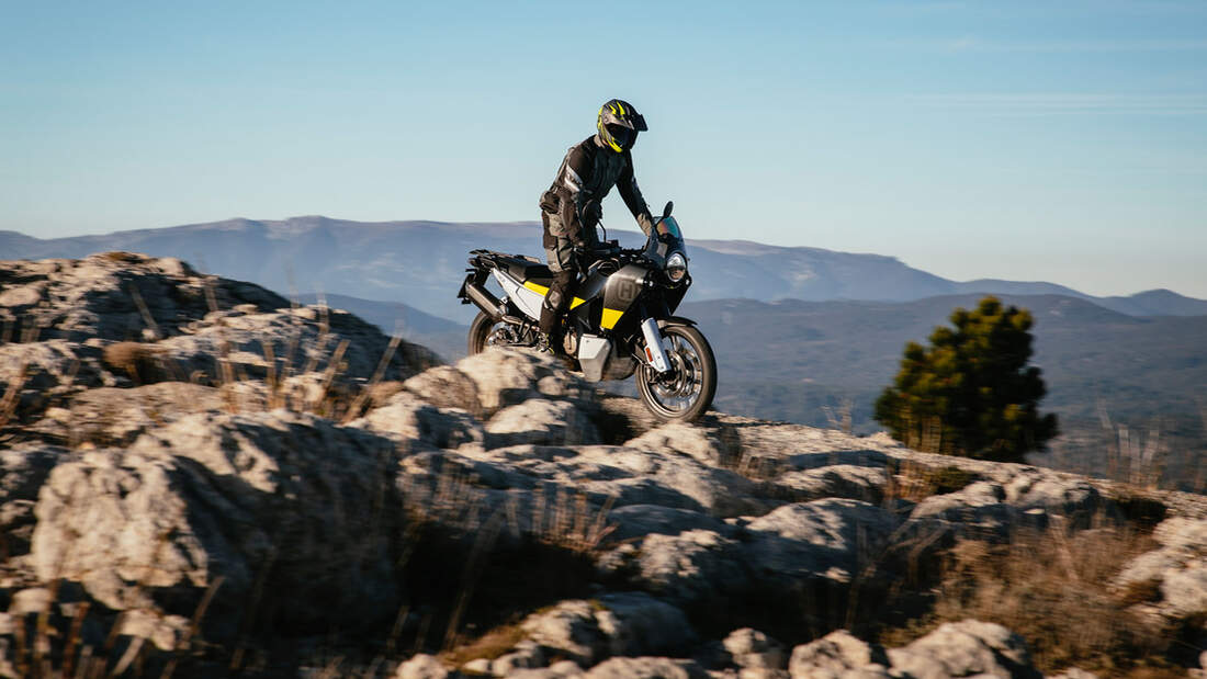 Husqvarna Norden 901, KTM 890 Adventure, KTM 890 Adventure R Vergleichstest