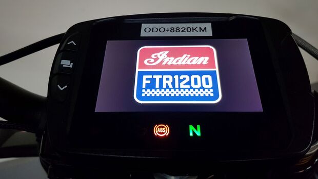 Indian FTR 1200 Dauertest Display
