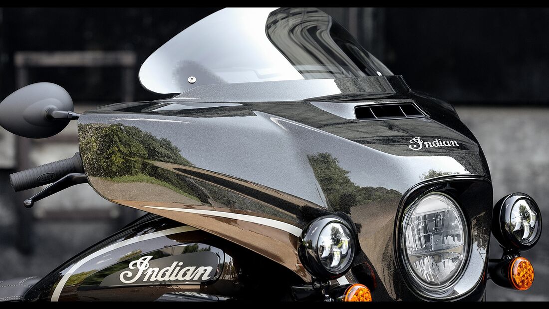 Indian Jack Daniel’s Limited Edition Indian Roadmaster Dark Horse
