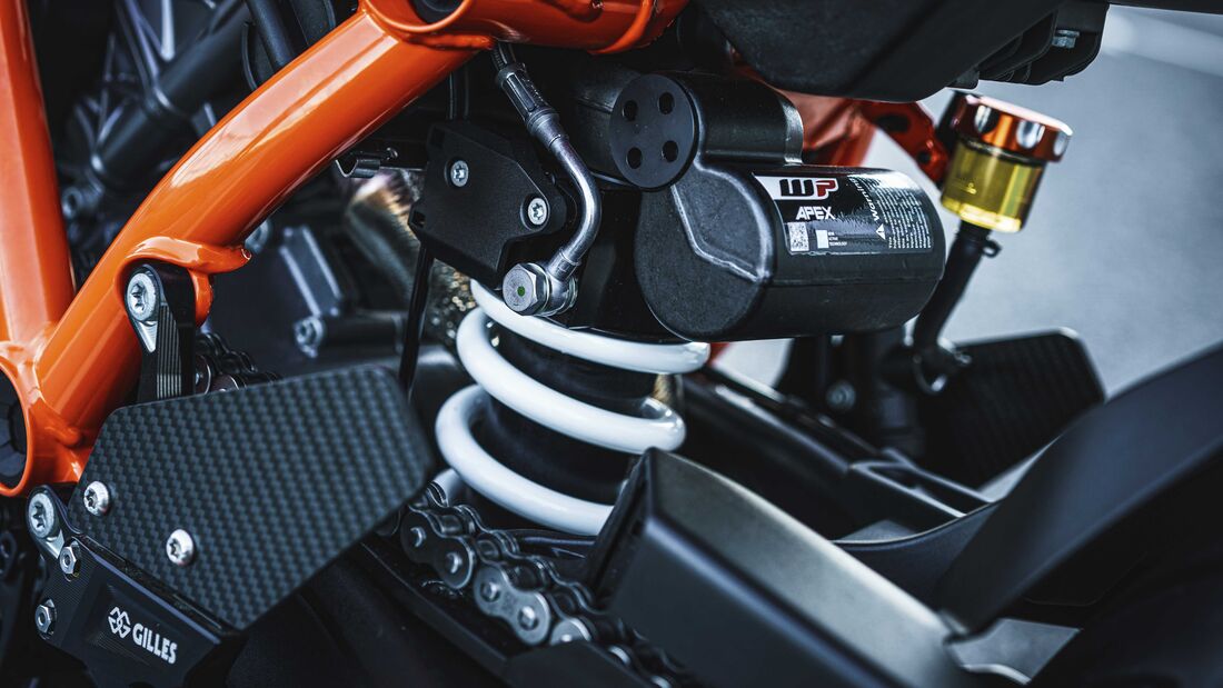 KTM 1290 Super Duke R Evo 2022