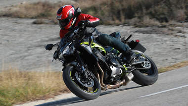 Kawasaki Z 900 (2020).