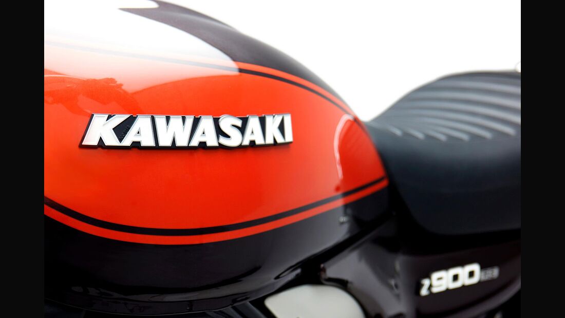 Kawasaki Industries: Motorbike division is spun off - Kiratas