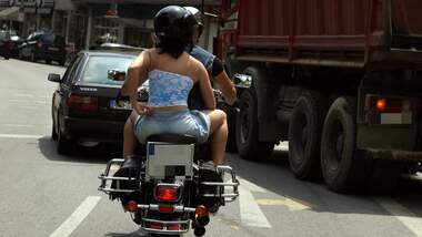 Leichte Kleidung Motorrad