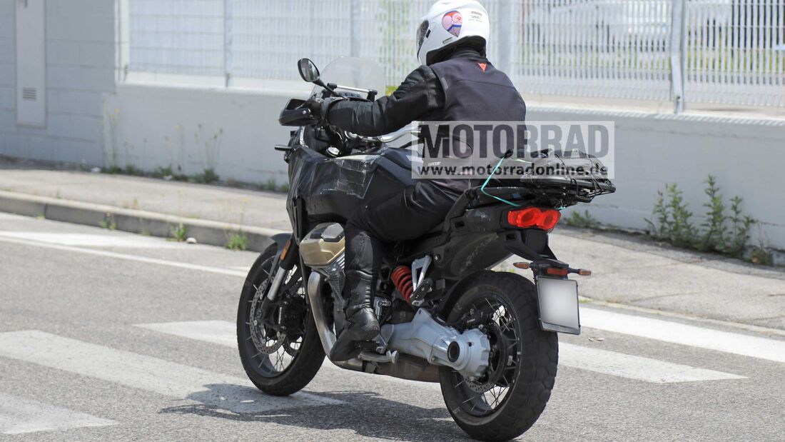 Moto-Guzzi-Stelvio-Erlkoenige-Juni-2023-169Gallery-c575c143-2012837.jpg