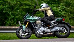 Moto Guzzi V 100 S Mandello Fahrbericht