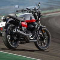 Moto Guzzi V7 Stone Corsa (09/2023)