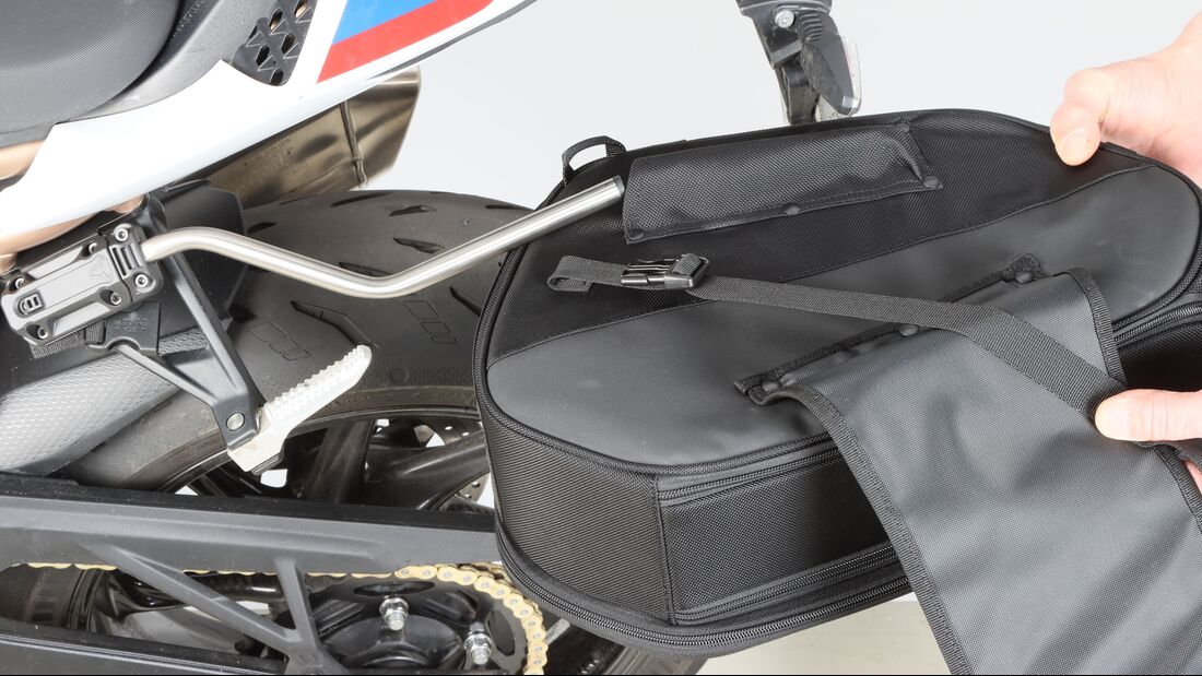 Motorrad Gepäcktaschen Tankrucksäcke Test SW-Motech
