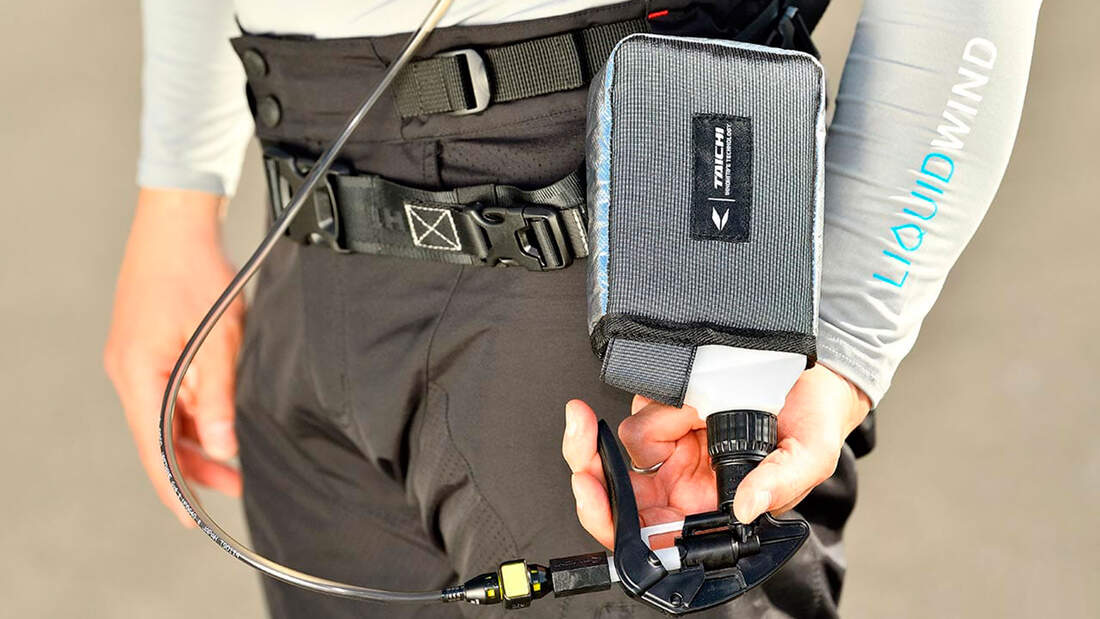 RS Taichi Liquid Wind-System Wasserkuehlung fuer Motorradfahrer