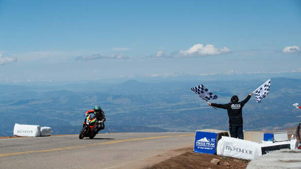 Rennie Scaysbrook Pikes Peak