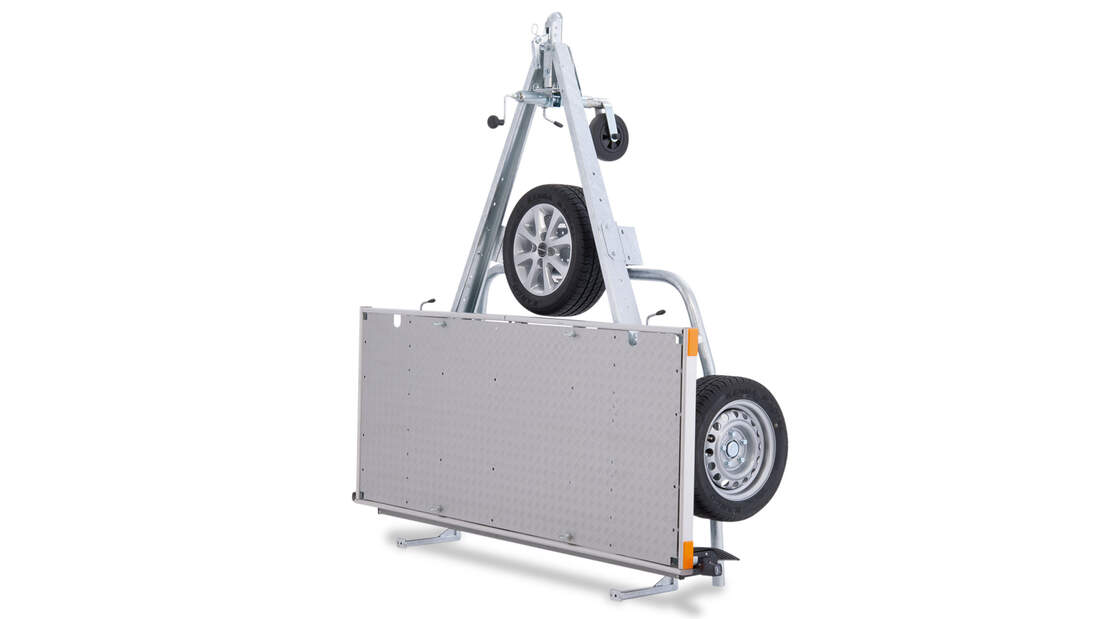 anhänger für motorrad und fahrräder geschlossen