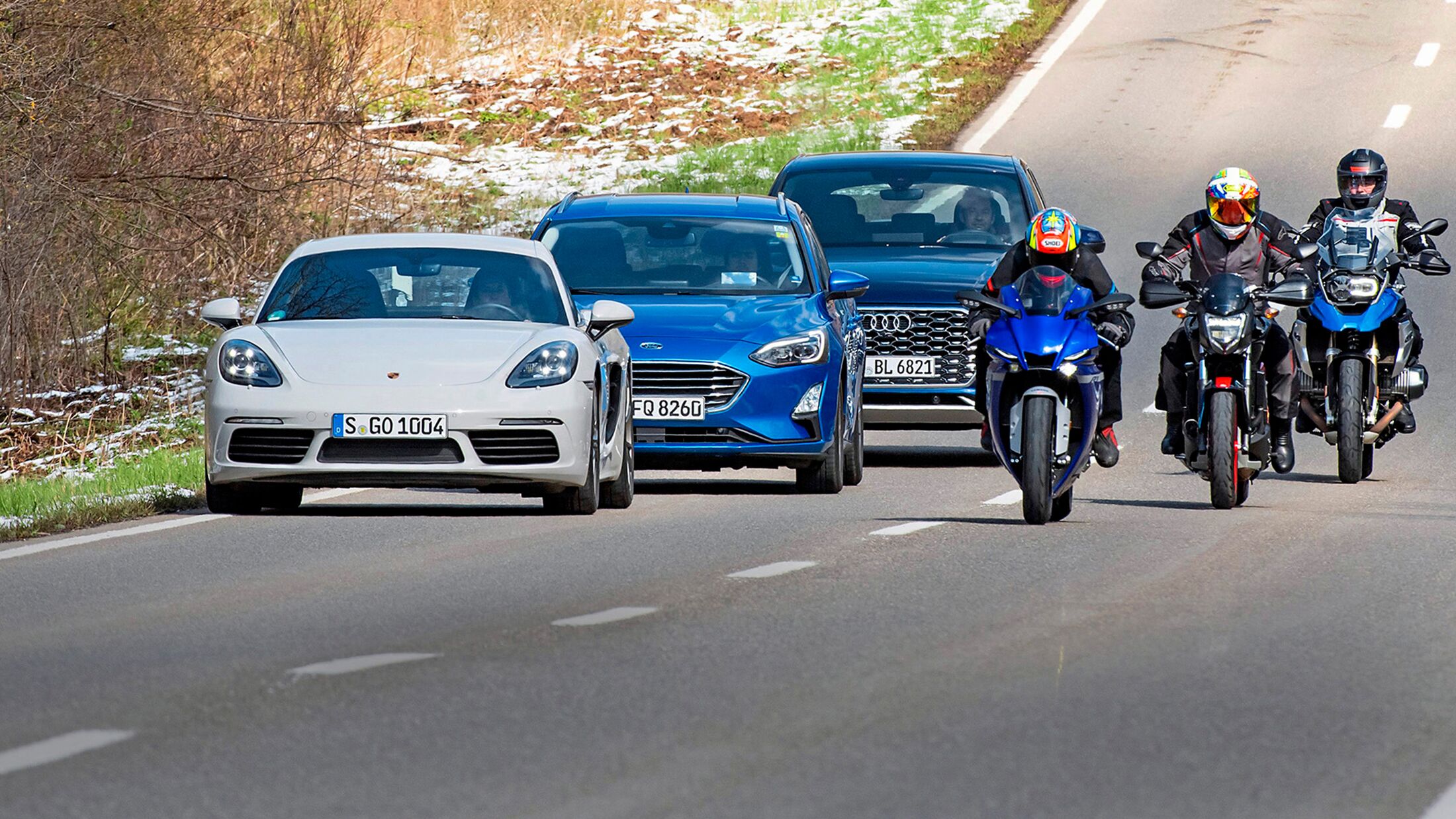 Benzinverbrauch Motorrad vs. Auto: Wer ist sparsamer unterwegs