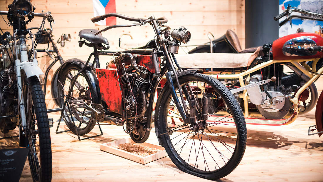 timmelsjoch motorcycle museum