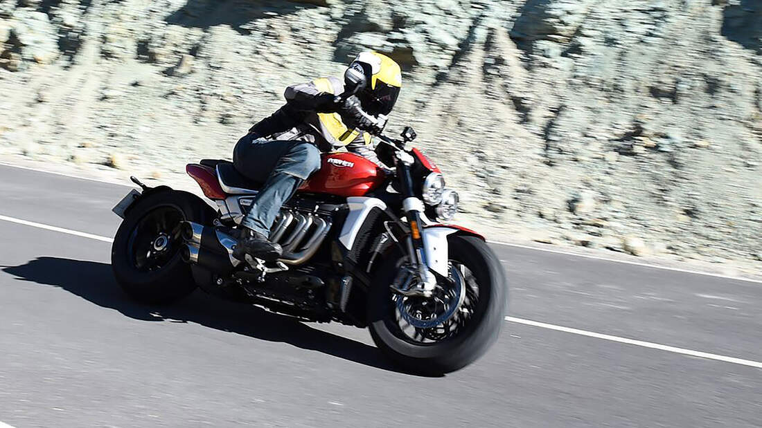 Triumph Rocket III Fahrbericht