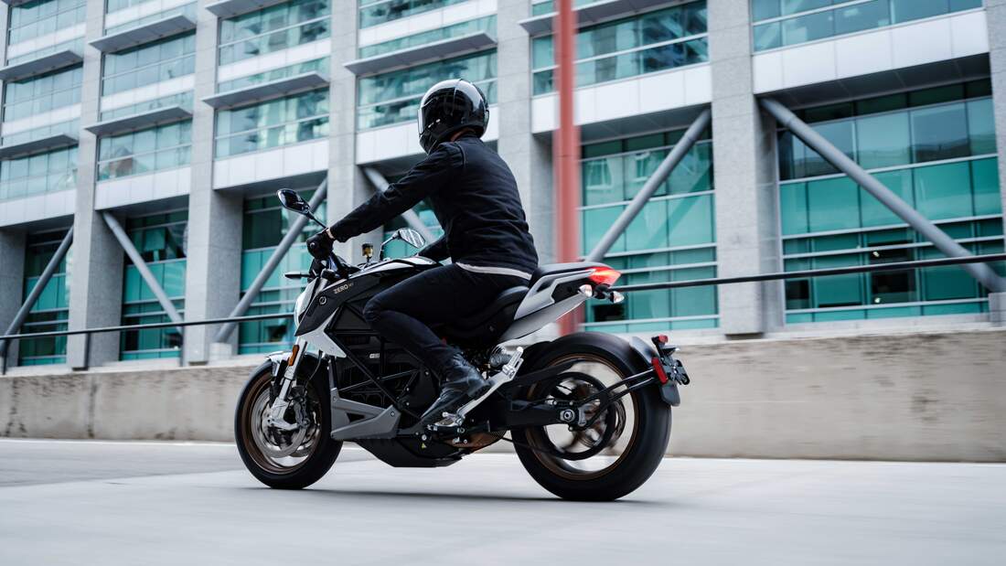 Zero Motorcycles Zero SR/S Motorcycle Review