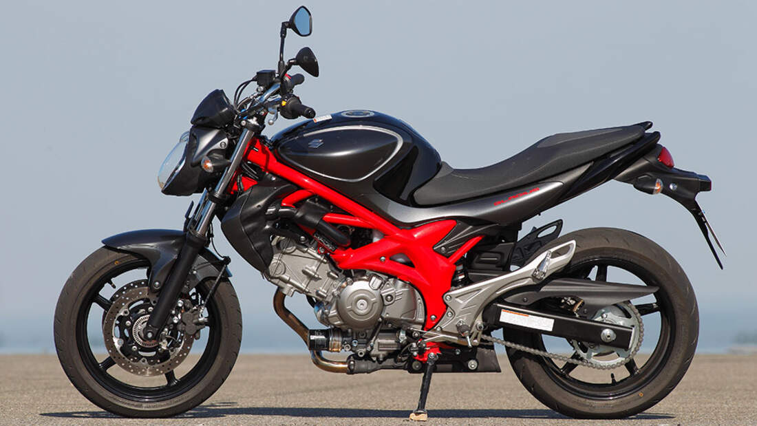 48 PSMotorräder im Vergleichstest