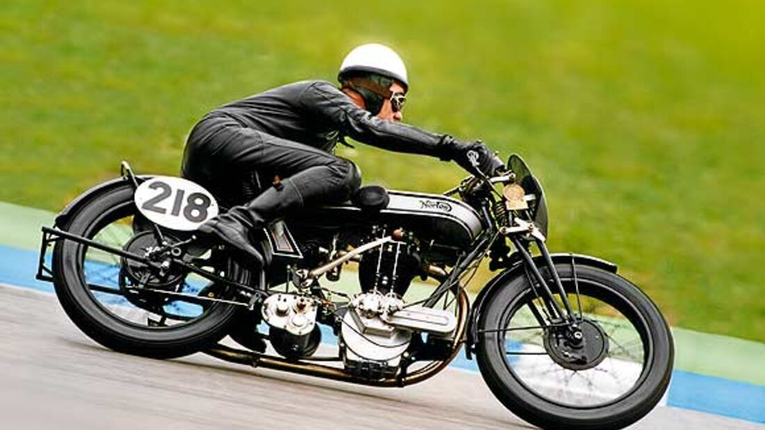 Rennmotorrad der 20er-Jahre