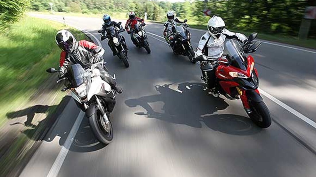 Bikes von Ducati, Honda, Kawasaki, KTM und Triumph im Vergleich