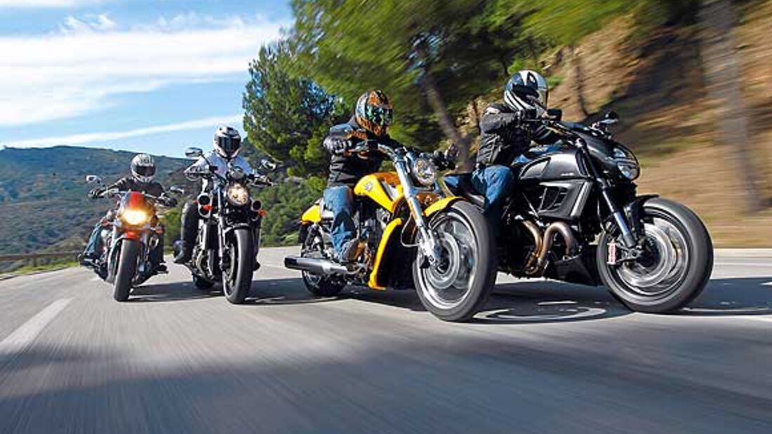 Big-Bikes von Ducati, Harley-Davidson, Suzuki und Yamaha