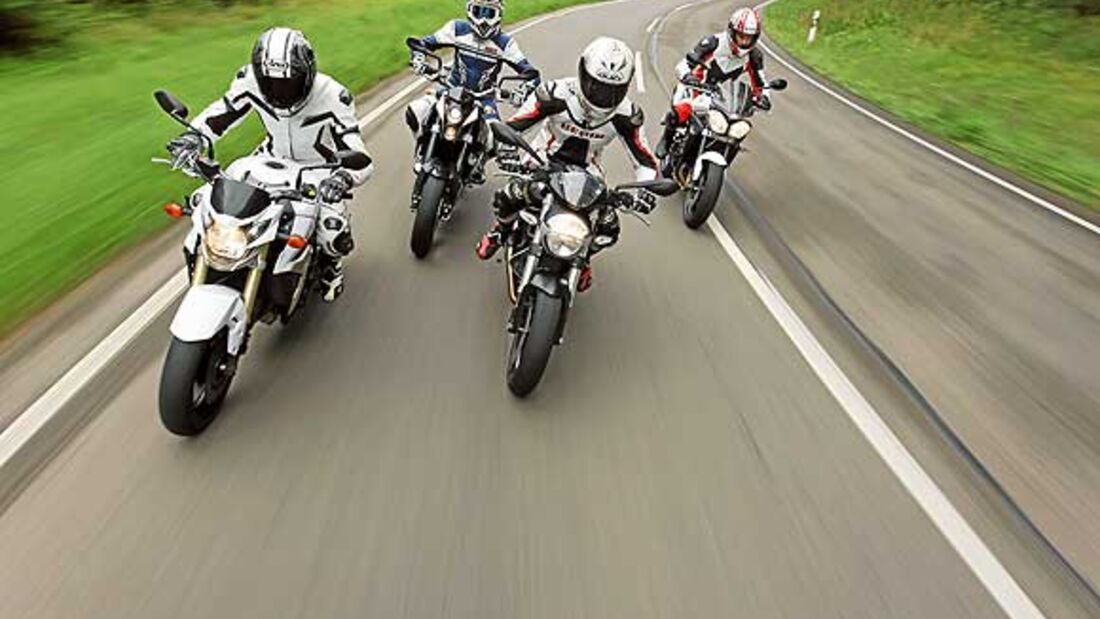 Motorräder von KTM, Ducati, Triumph und Suzuki im Vergleich