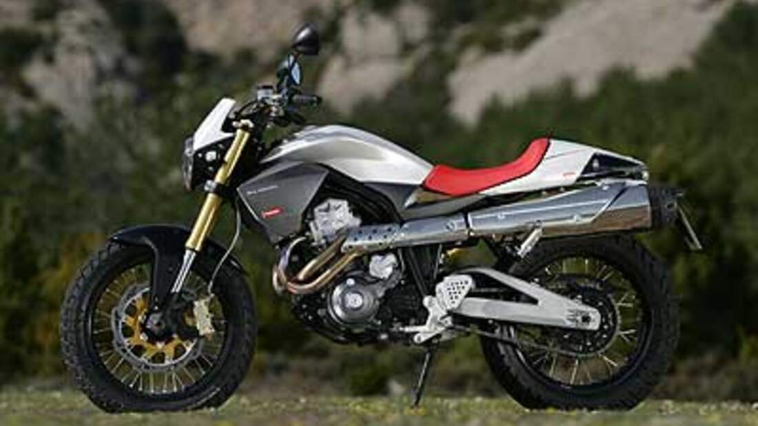 Fahrbericht Derbi Mulhac n 659 MOTORRADonline de Fahrbericht Derbi Mulhac n 659 MOTORRADonline de