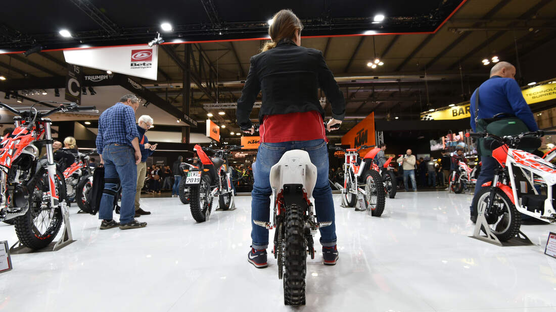 Motorräder für kleine Frauen und kleine Männer