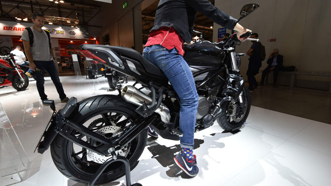 Motorräder für kleine Frauen und kleine Männer