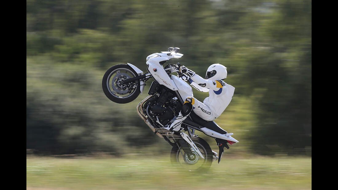 suzuki-bandit-1250-s-im-performance-test-motorradonline-de