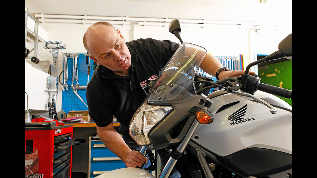 Motorrad nach langer Standzeit zum Laufen bringen