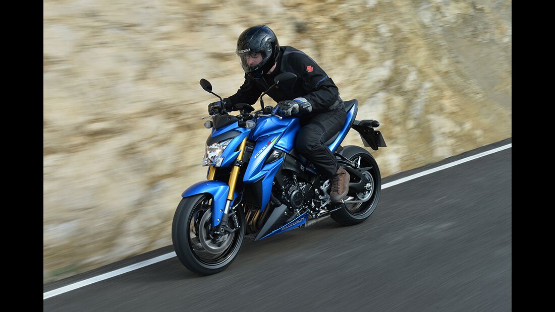 Suzuki Gsx S Im Fahrbericht Motorradonline De