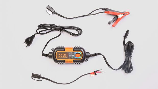 Batterieladegeräte zur Erhaltung Ihrer Motorradbatterie MKC Moto