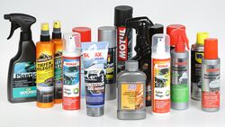 10 Multifunktionssprays für Motorräder im Produkttest