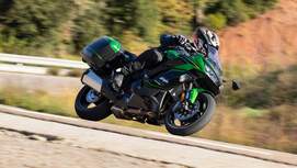 Kawasaki Ninja 1100 SX und SE 2025 Fahraufnahmen